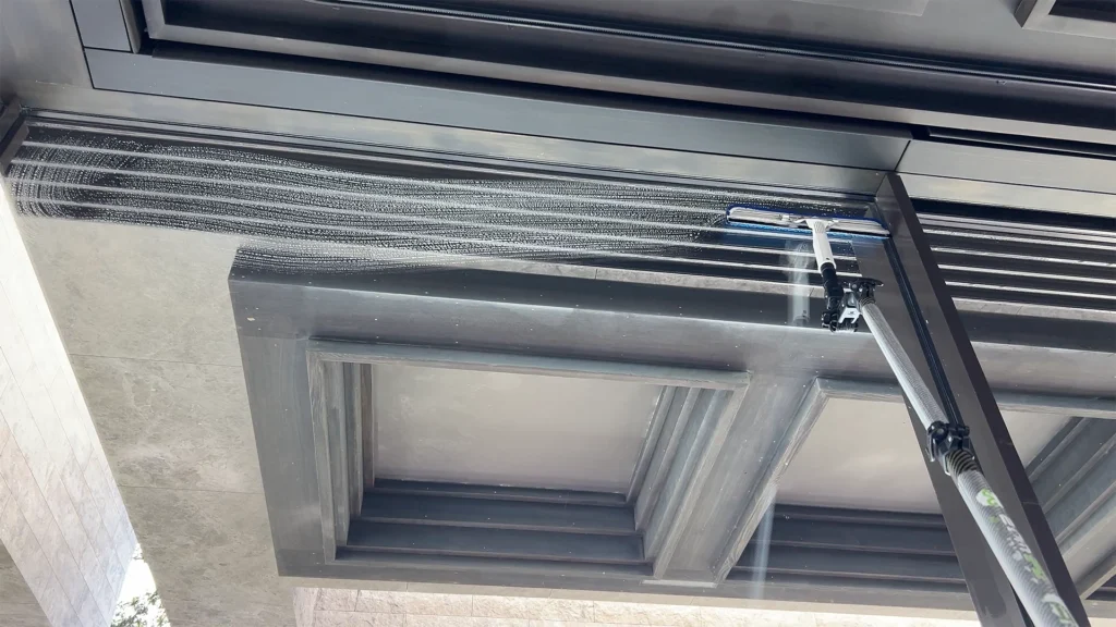 Video-Bg Roof Window Cleaning Auckland